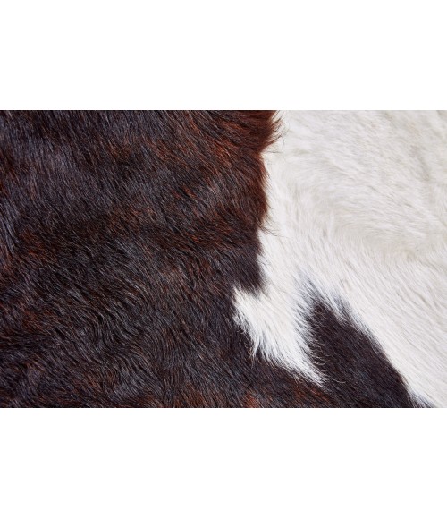 Feizy Bartlett ARGCOWHD Brown/White/Black Shaped Rug Area Rug